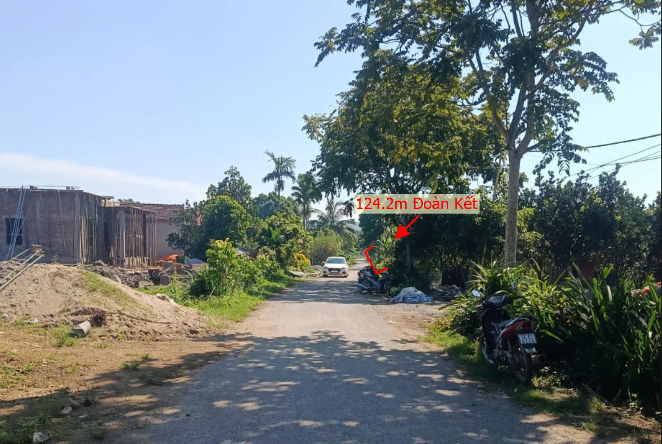 Hình ảnh Bán Lô Đất 124.2m Tại Đoàn Kết Yên Thủy Bám Đường Bê Tông Ô Tô Vào Tận Đất Dân Cư Đông Đúc Gần Chợ Trường Học Ủy Ban Giá Đầu Tư