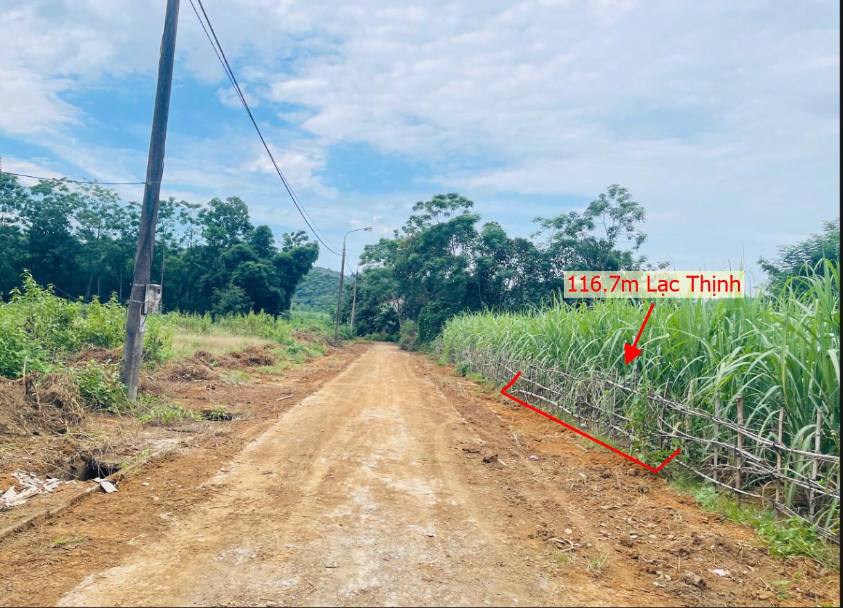 Hình ảnh Bán Lô Đất 116.7m Tại Lạc Thịnh Yên Thủy Bám Đường Bê Tông Ô Tô Vào Tận Đất View Núi Thoáng Mát Dân Cư Đông Đúc Thân Thiện Giá Đầu Tư