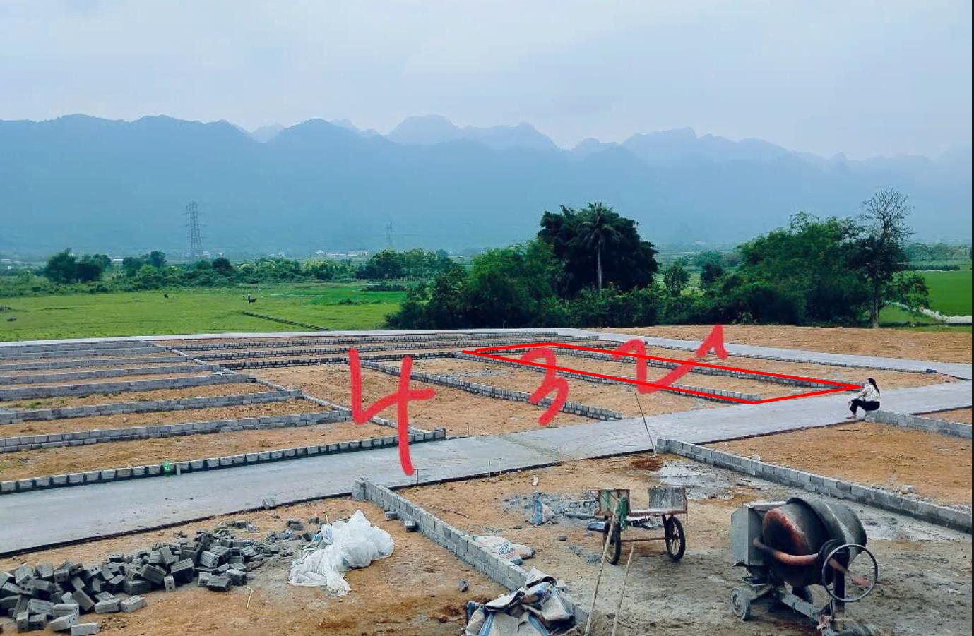 Hình ảnh Bán Lô Đất 106.5m Tại Ngọc Lương Yên Thủy Bám Đường Bê Tông Ô Tô Vào Tận Đất Dân Cư Đông Đúc Thân Thiện Giá Đầu Tư